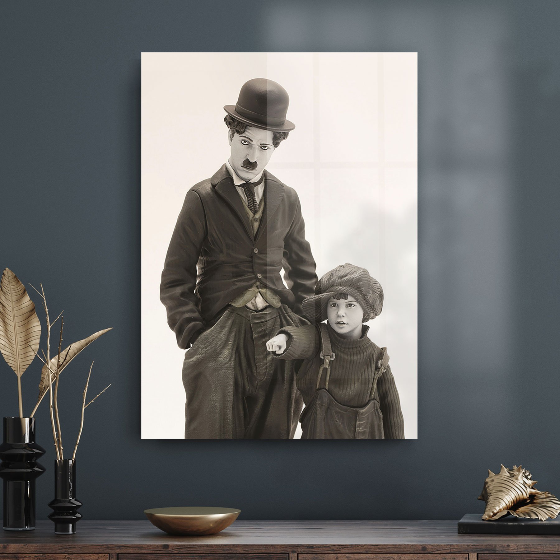 Decovetro Charlie Caplin ve Çocuk Cam Tablo 50x70 cm