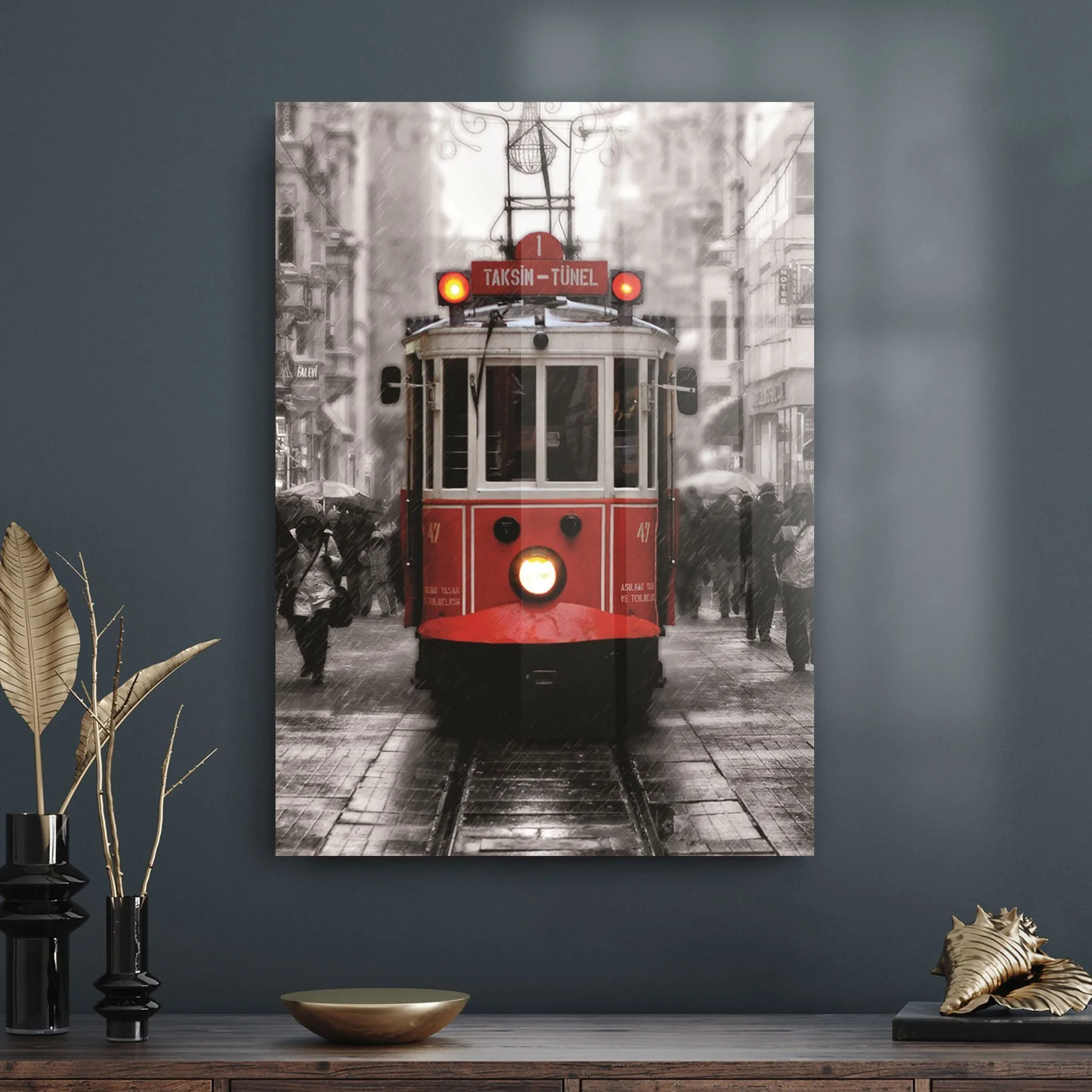 Decovetro Tramvay Şehir Manzarası Cam Tablo 50x70 cm