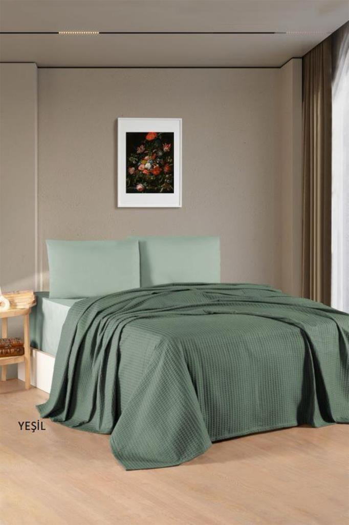 Kristal Bamboo Lastikli Çarşaflı Çift Kişilik Pike Takımı Yeşil