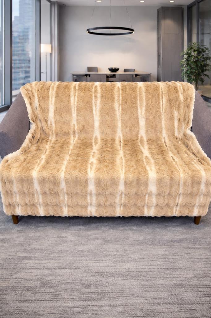 Su Yolu Tavşan Tüyü Kaymaz Tabanlı Koltuk Örtüsü 170x215 Cm Kahve