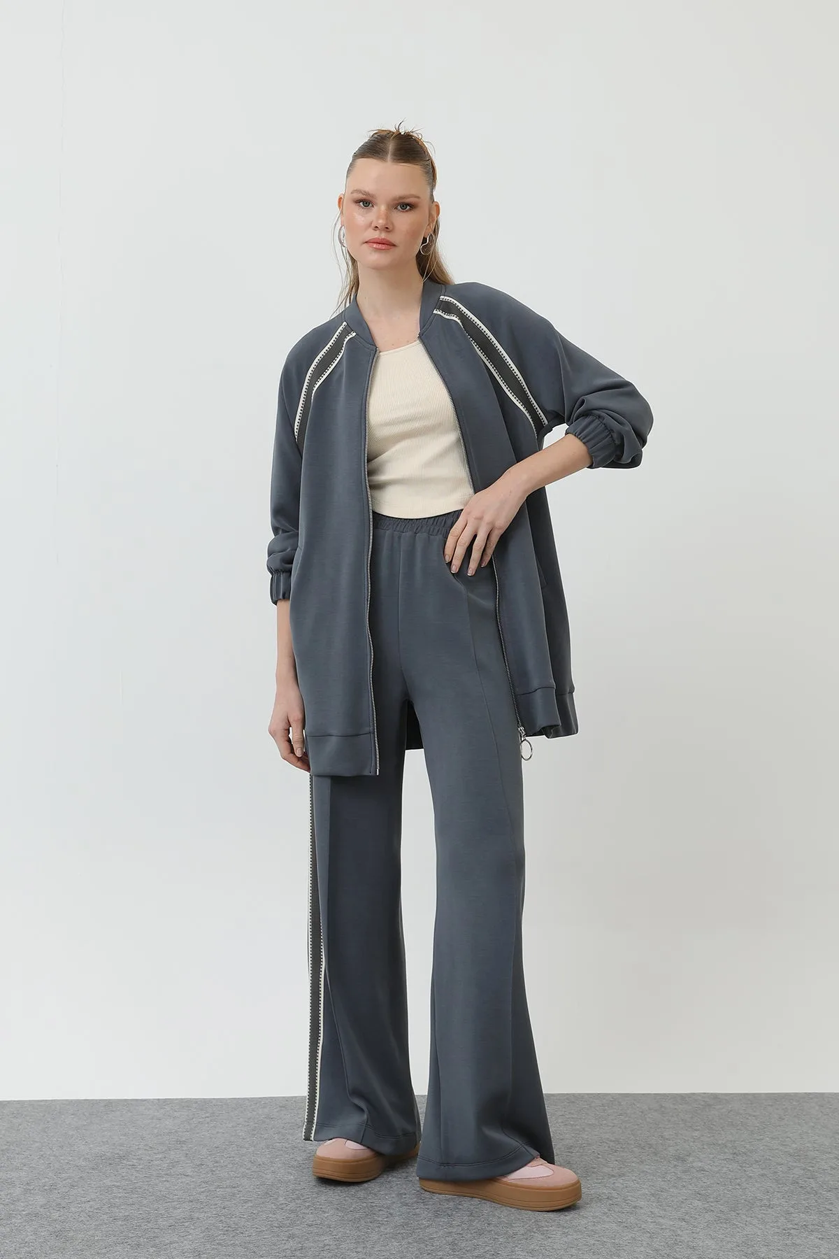 Kadın Fermuarlı Omuzu Hazır Şerit Detaylı Pantolonlu Takım - 14290TKS - ANTRACITE – Antracite, S-XL