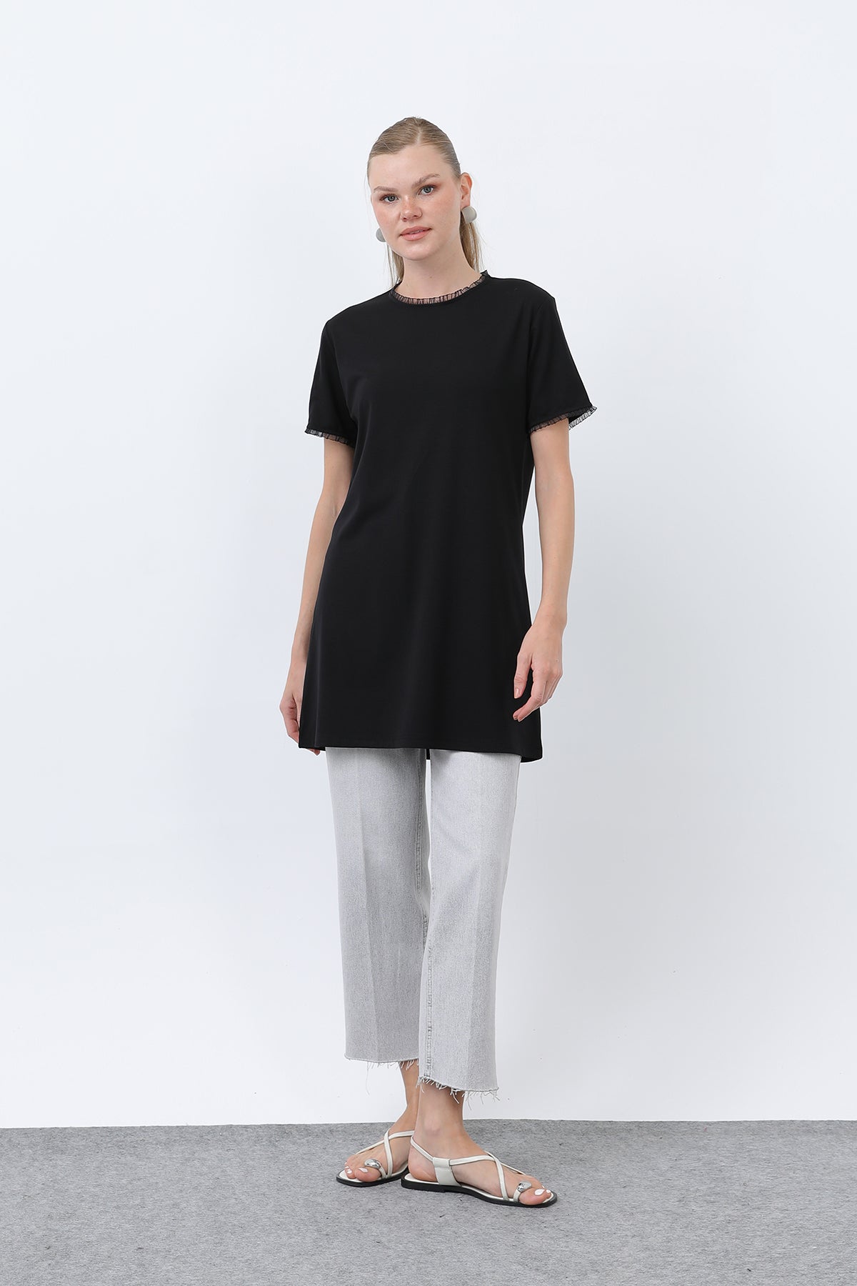 Kadın Minimalist Ribana Detaylı Basic T-Shirt
-40013TSH - BLACK