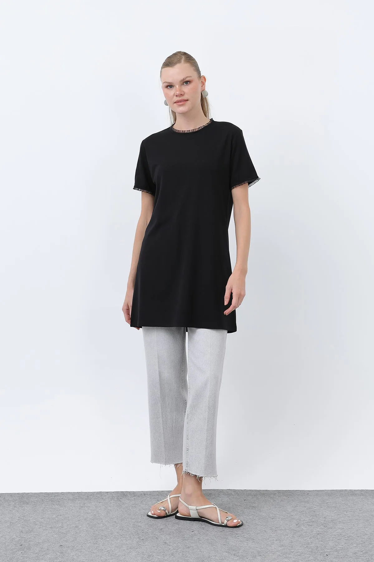 Kadın Minimalist Ribana Detaylı Basic T-Shirt
-40013TSH - BLACK – Siyah, S-XL
