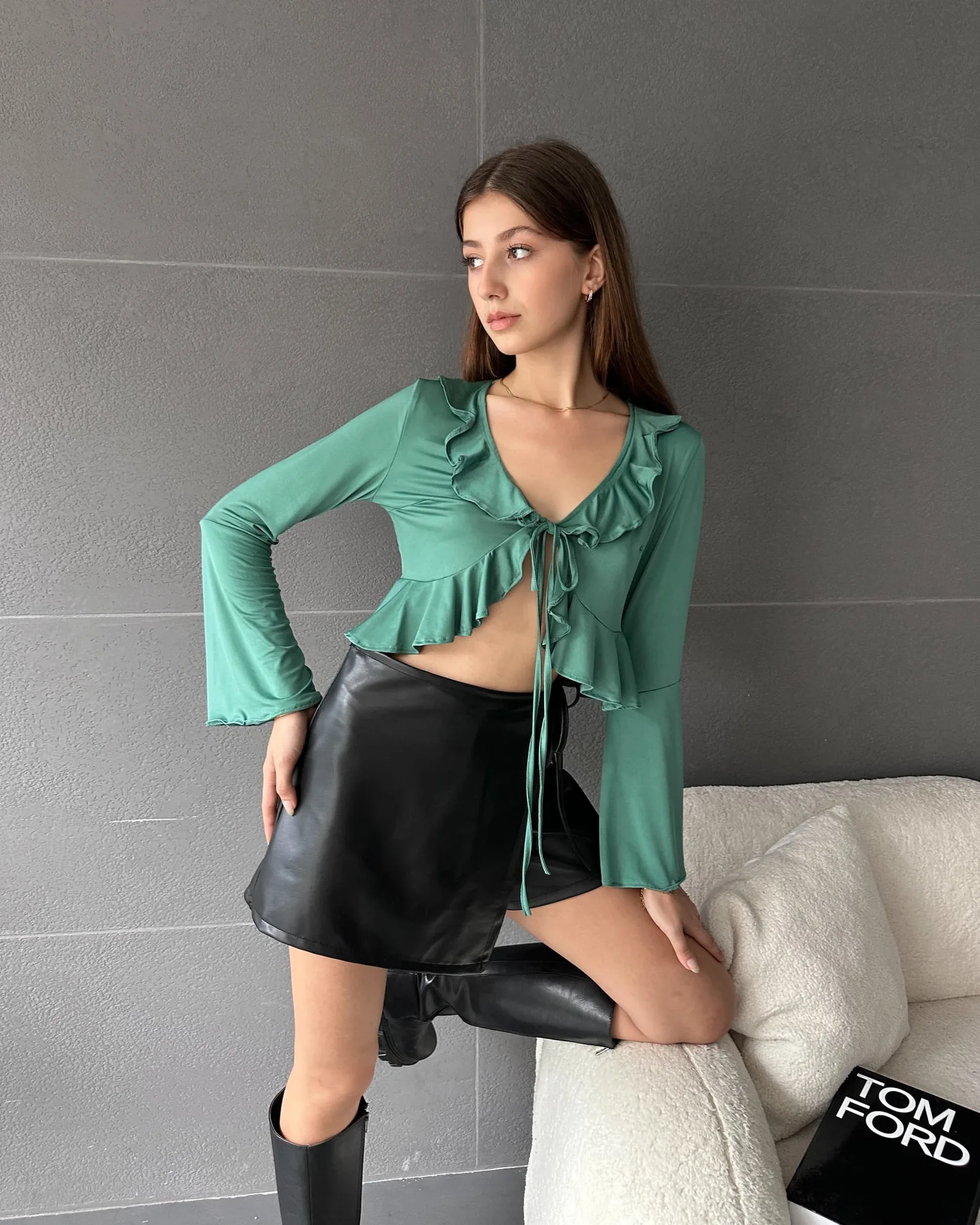 Fırfır Detaylı Önü Bağlamalı Crop Bluz - YEŞİL – Yeşil, S