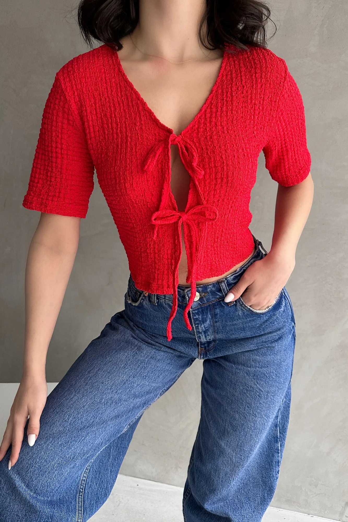 V Yaka Önü Bağlamalı Gofre Crop Bluz - KIRMIZI – Kırmızı, S