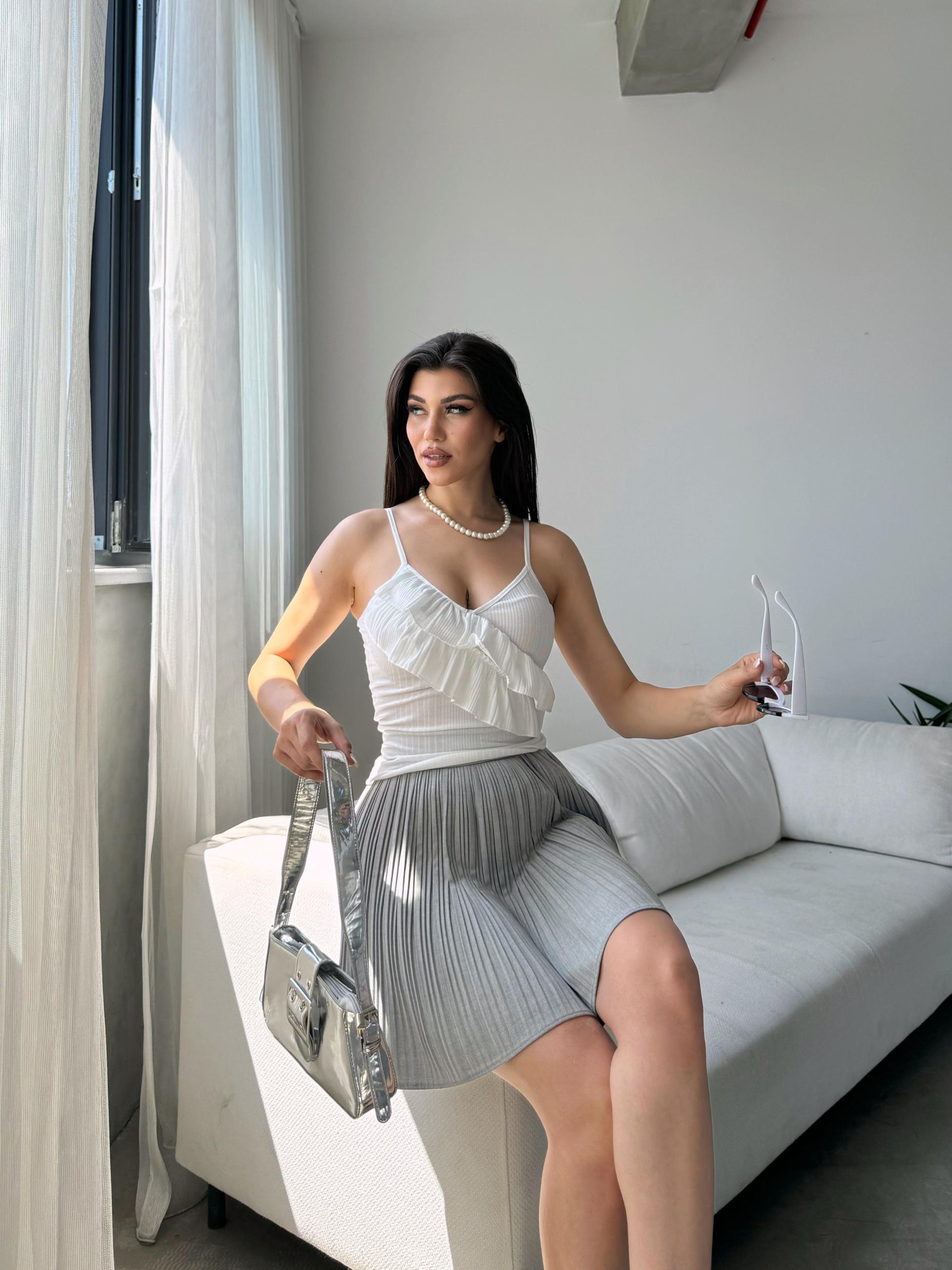 İp Askılı Volan Detaylı Bluz - BEYAZ