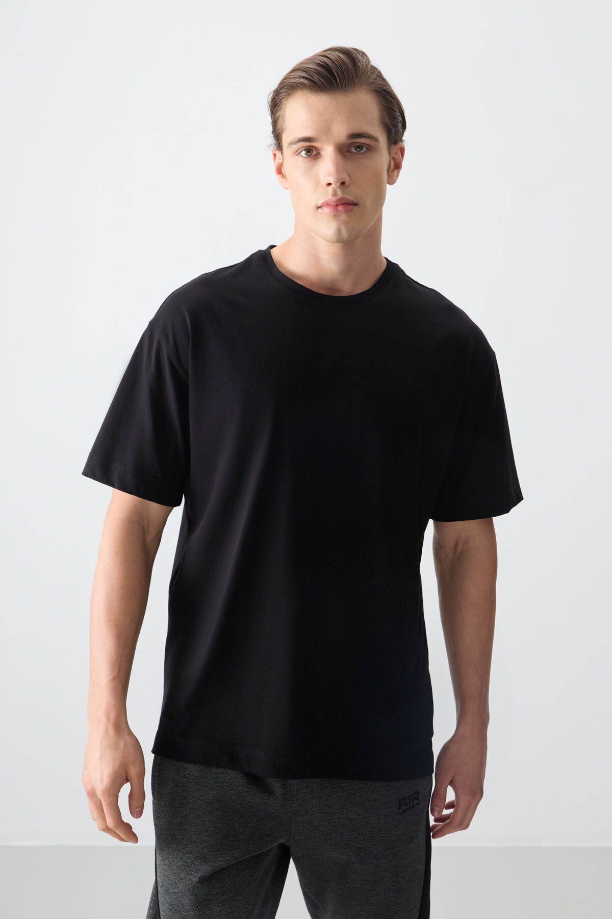 Siyah %100 Pamuk Kalın Yumuşak Dokulu Oversize Fit Basic Erkek T-Shirt - 88353 - Siyah