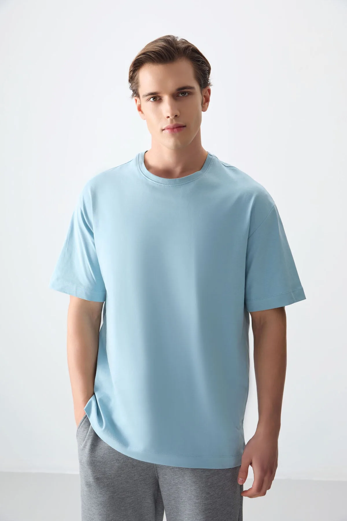 Açık Mavi %100 Pamuk Kalın Yumuşak Dokulu Oversize Fit Basic Erkek T-Shirt - 88353 - Açık mavi – Açık mavi, S