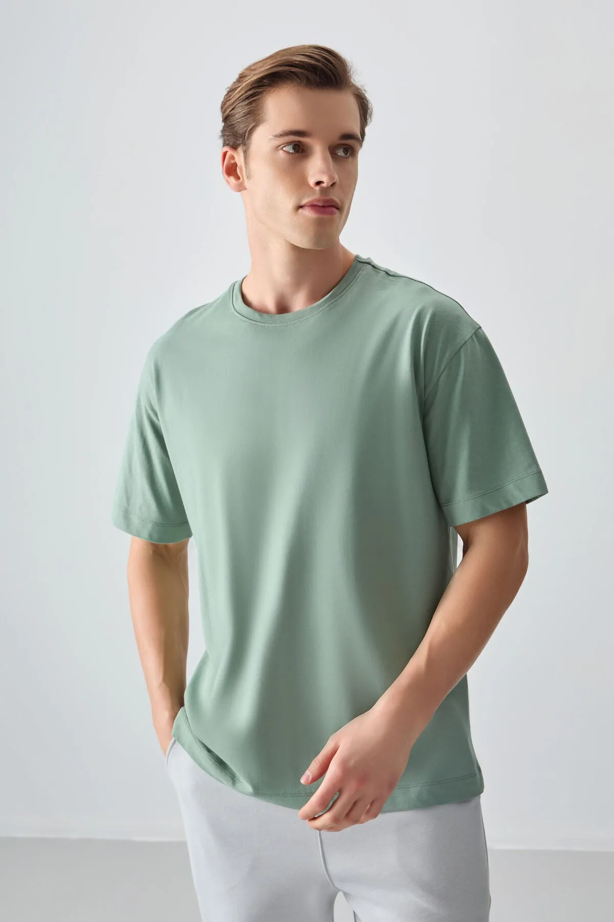 Açık Yeşil %100 Pamuk Kalın Yumuşak Dokulu Oversize Fit Basic Erkek T-Shirt - 88353 - Kaktüs – Kaktüs, S