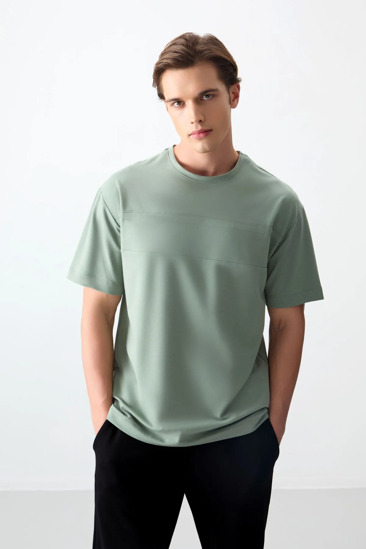 Açık Yeşil Pamuklu Kalın Yumuşak Dokulu Oversize Fit Basic Erkek T-Shirt - 88378 - Kaktüs – Kaktüs, S