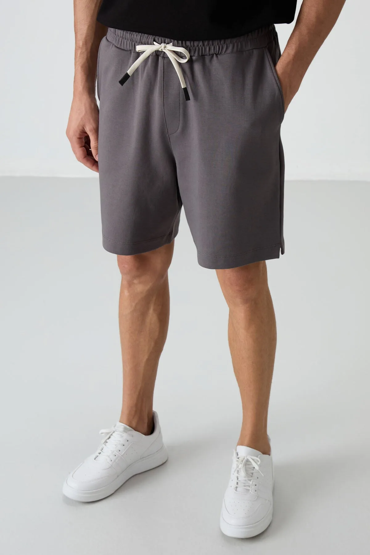 Koyu Gri Pamuklu Kalın Yumuşak Dokulu Comfort Fit Basic Erkek Şort - 81274 - Koyu gri – Koyu Gri, S