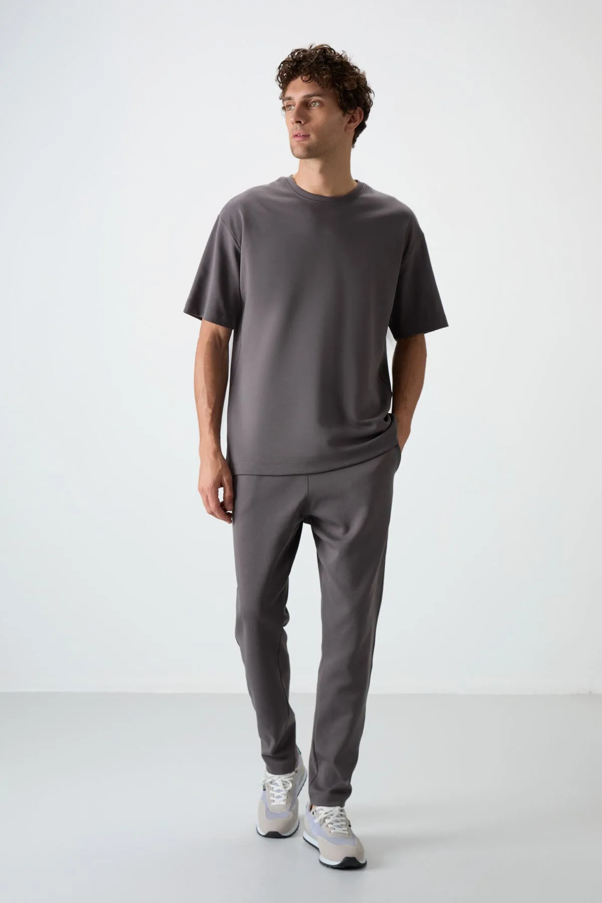Koyu Gri Pamuklu Kalın Yumuşak Dokulu Oversize Fit Basic Erkek Eşofman Takım - 85251 - Koyu gri/koyu gri – Koyu Gri, S
