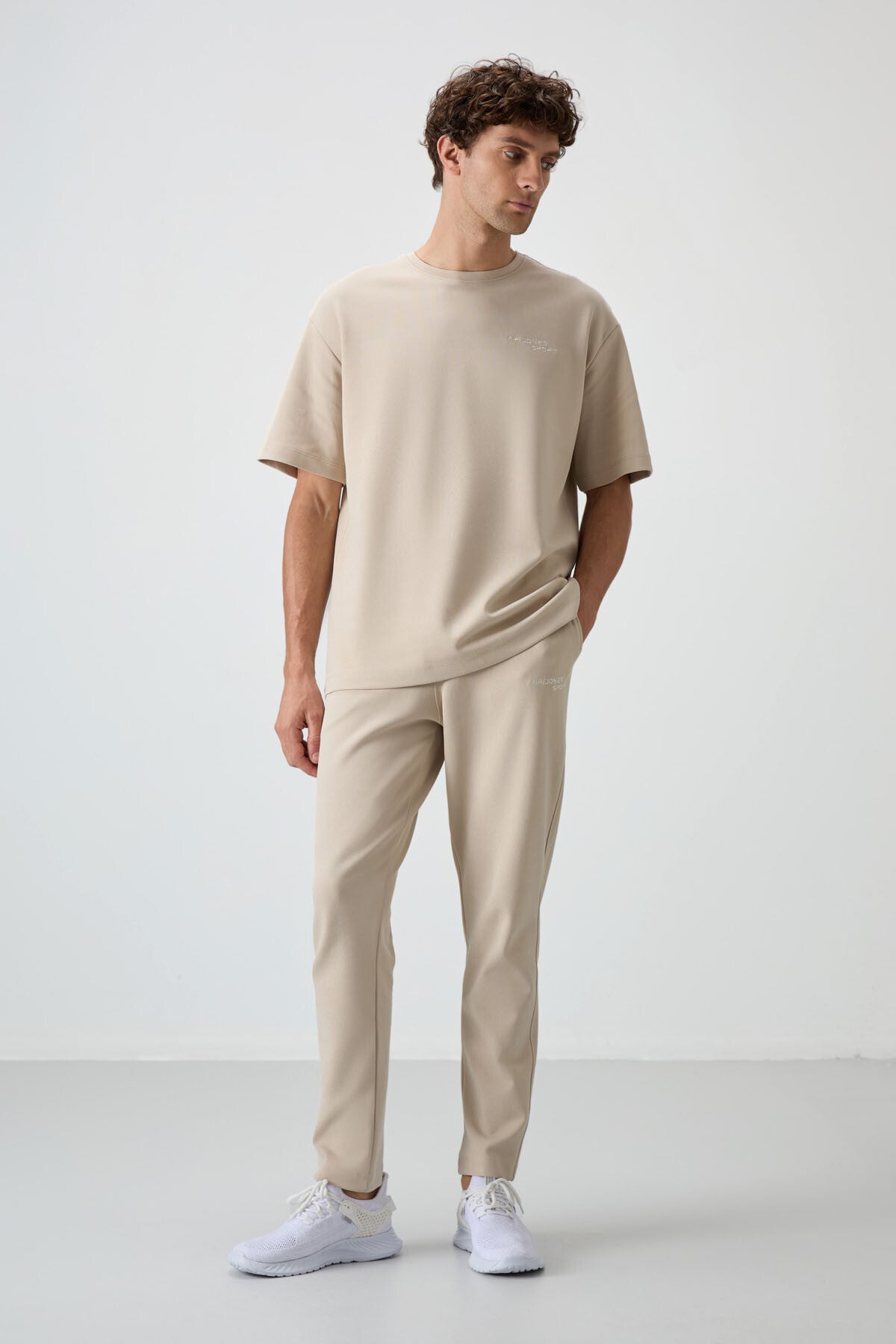 Bej Pamuklu Kalın Yumuşak Dokulu Oversize Fit Nakışlı Erkek Eşofman Takım - 85252 - Bej/bej