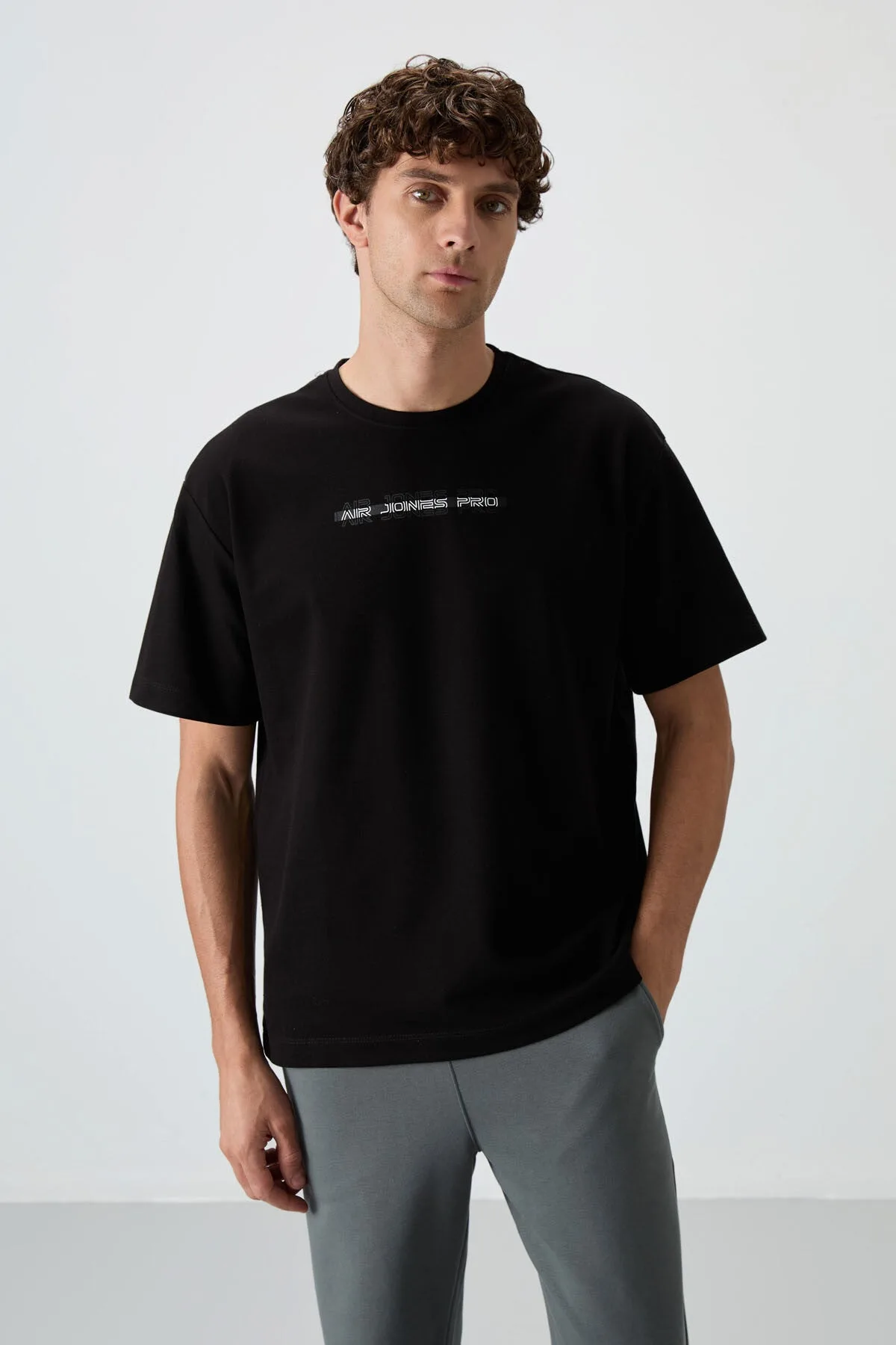 Siyah Pamuklu Kalın Yüzeyi Dokulu Oversize Fit Baskılı Erkek T-Shirt - 88365 - Siyah – Siyah, S