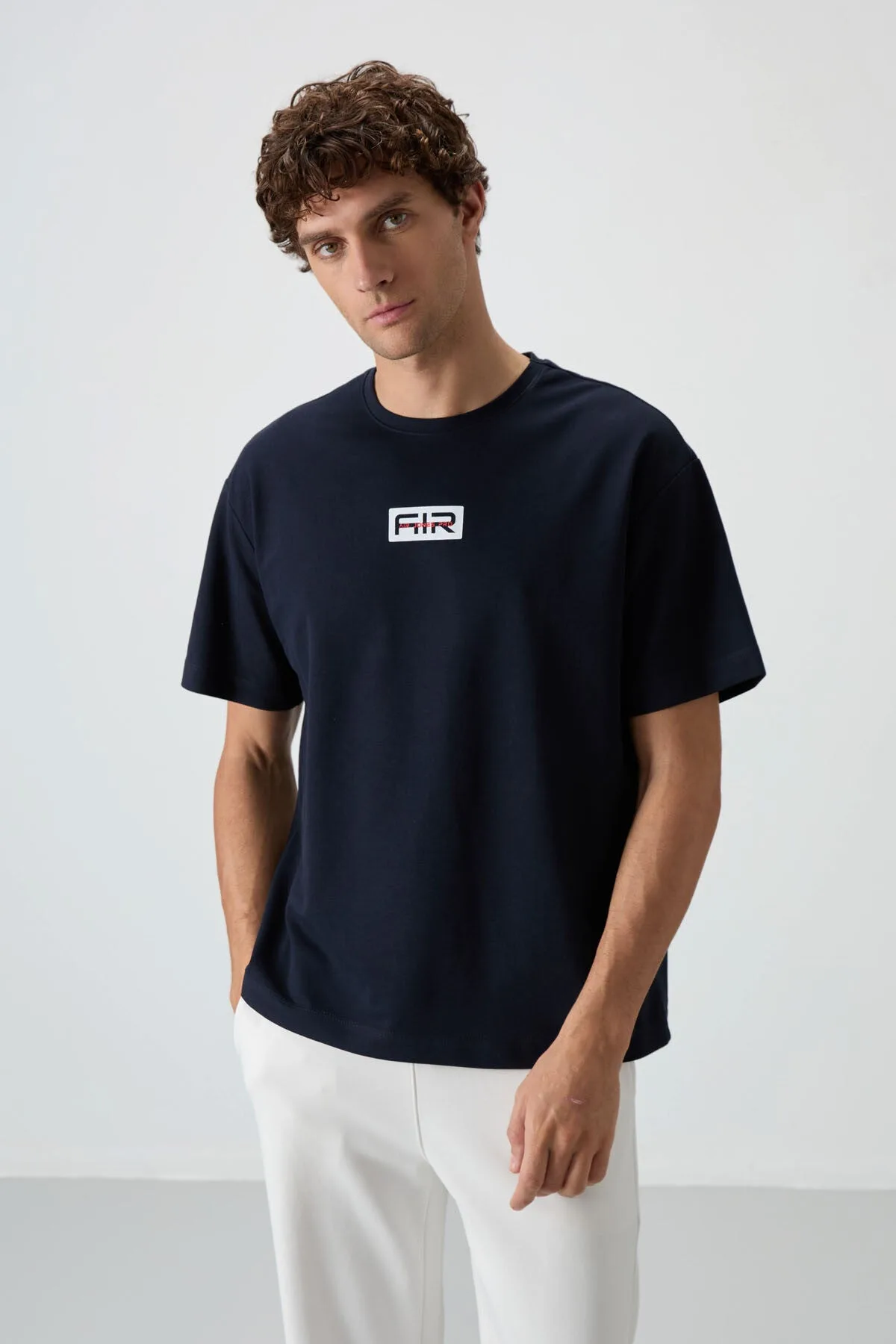 Lacivert Pamuklu Kalın Yüzeyi Dokulu Oversize Fit Baskılı Erkek T-Shirt - 88367 - Lacivert – Lacivert, S