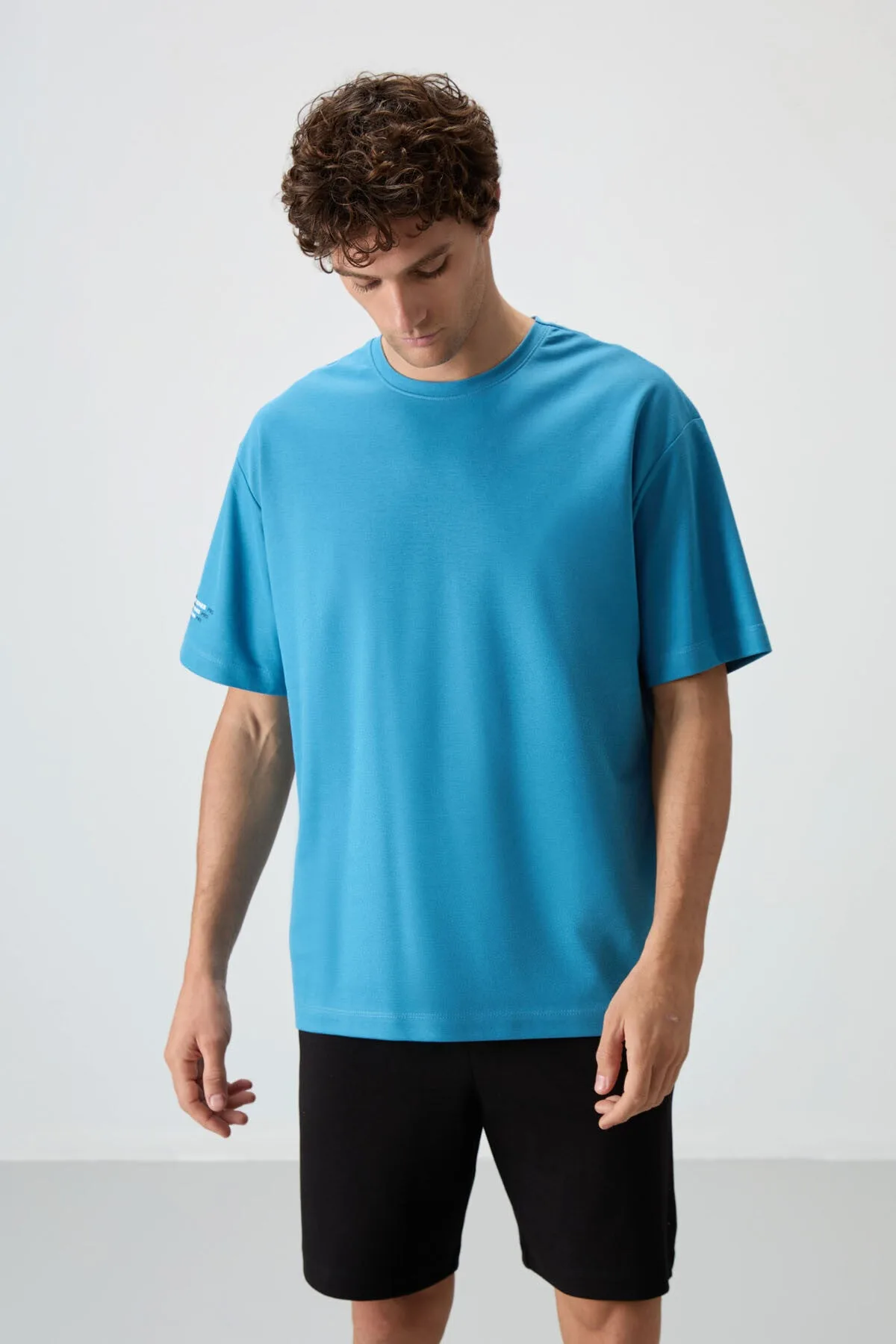 Petrol Mavi Pamuklu Kalın Yüzeyi Dokulu Oversize Fit Baskılı Erkek T-Shirt - 88369 - Petrol mavi – Petrol Mavi, S