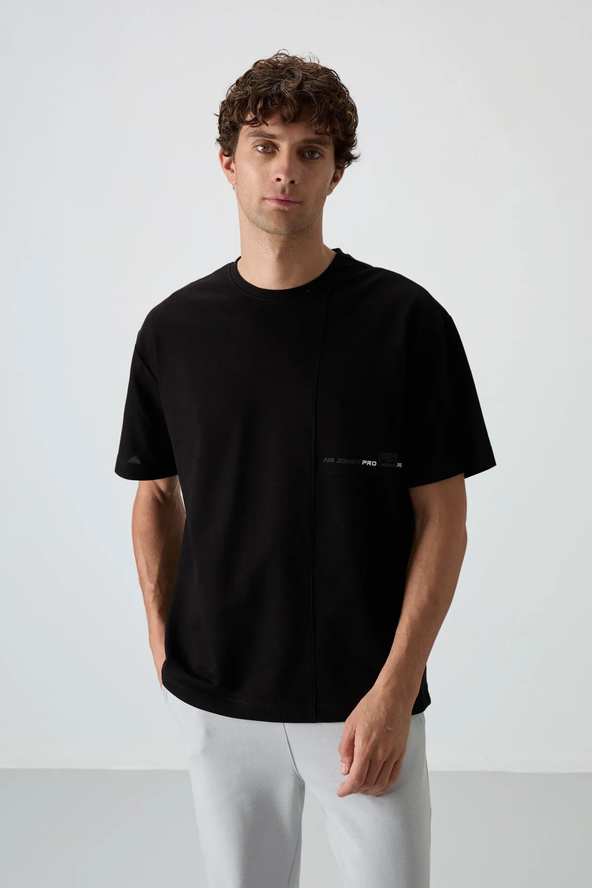 Siyah Pamuklu Kalın Yüzeyi Dokulu Oversize Fit Baskılı Erkek T-Shirt - 88370 - Siyah – Siyah, S