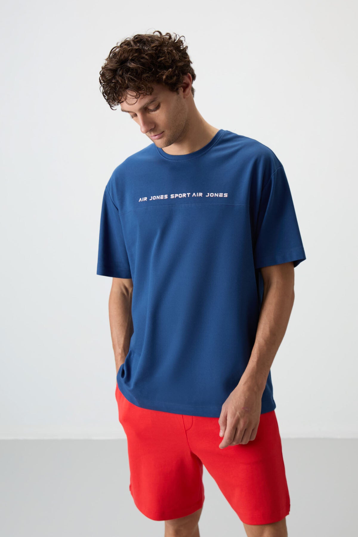 Parlament Pamuklu Kalın Yüzeyi Dokulu Oversize Fit Baskılı Erkek T-Shirt - 88371 - Parlament