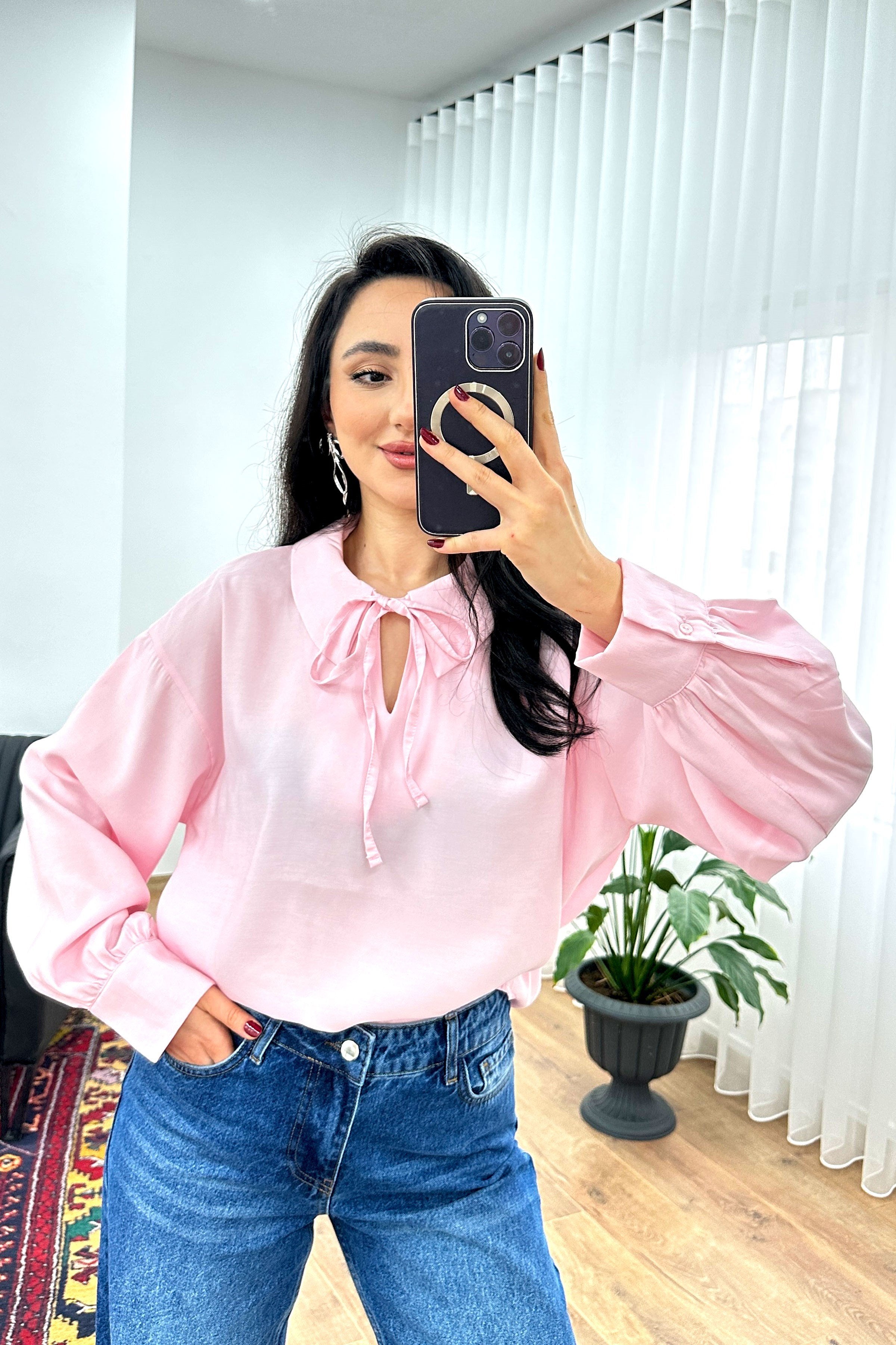 Yaka Bağlamalı Dökümlü Pembe Toptan Bluz - Pembe – Pembe, S