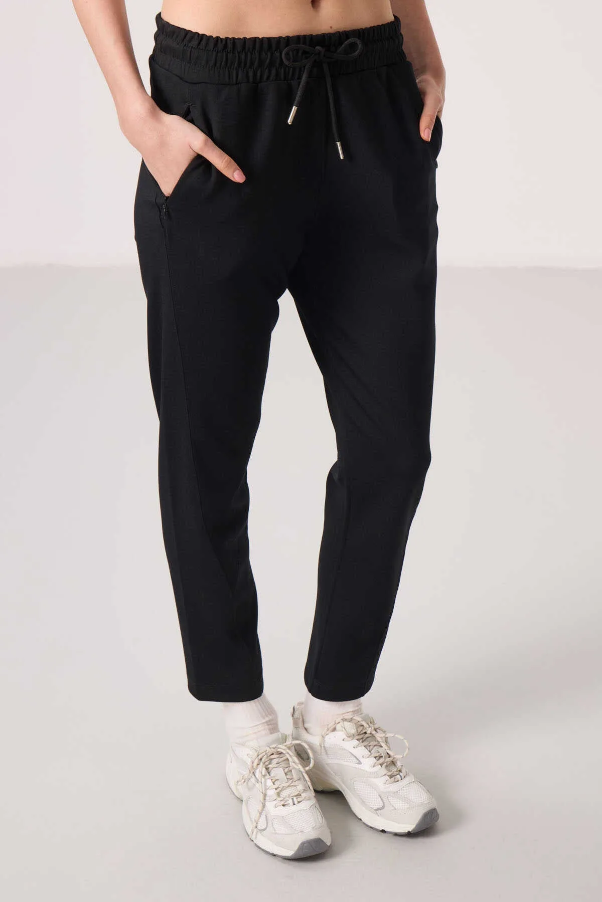 Tommylife Toptan Yumuşak Dokulu Gizli Fermuarlı Dar Paça Kadın Pantolon - 94668 Siyah - Siyah – Siyah, M