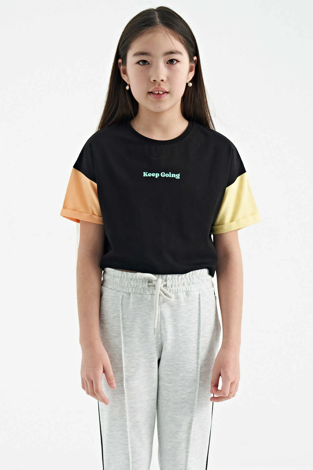 Tommylife Toptan Siyah Yazı Baskılı O Yaka Düşük Omuzlu Oversize Kız Çocuk T-Shirt - 75130 - SİYAH – Siyah, 7-8