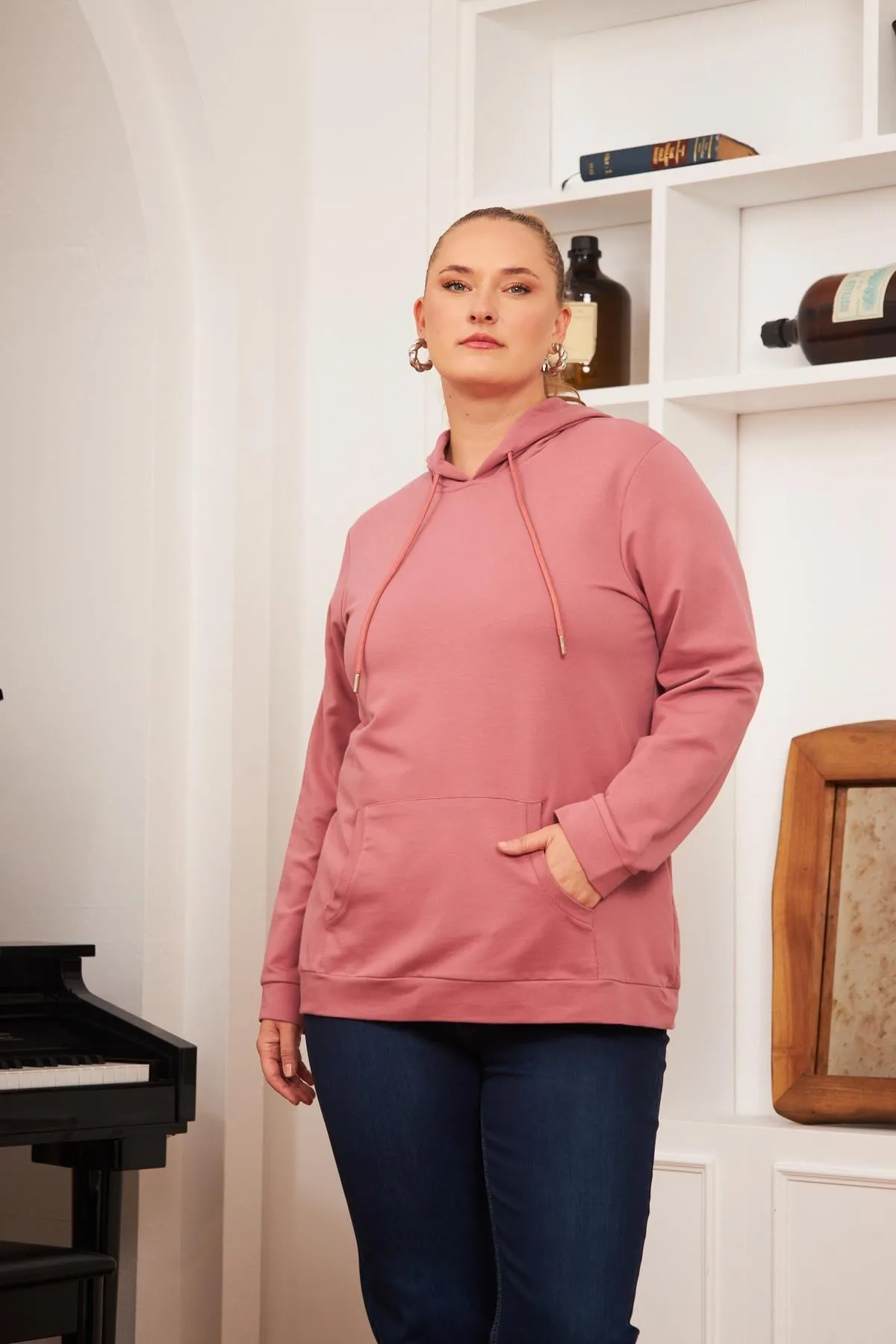 Kapşonlu Büyük Beden Gülkurusu Sweatshirt – 44