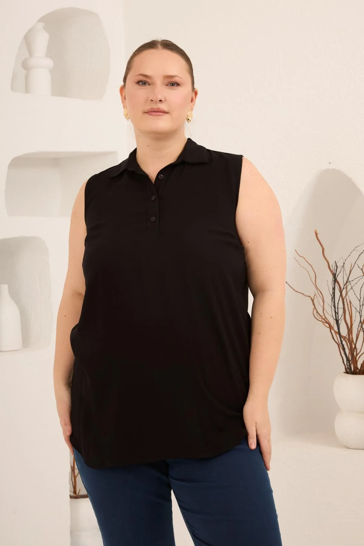 Gömlek Yaka Kolsuz Büyük Beden Viskon Bluz Siyah – 44
