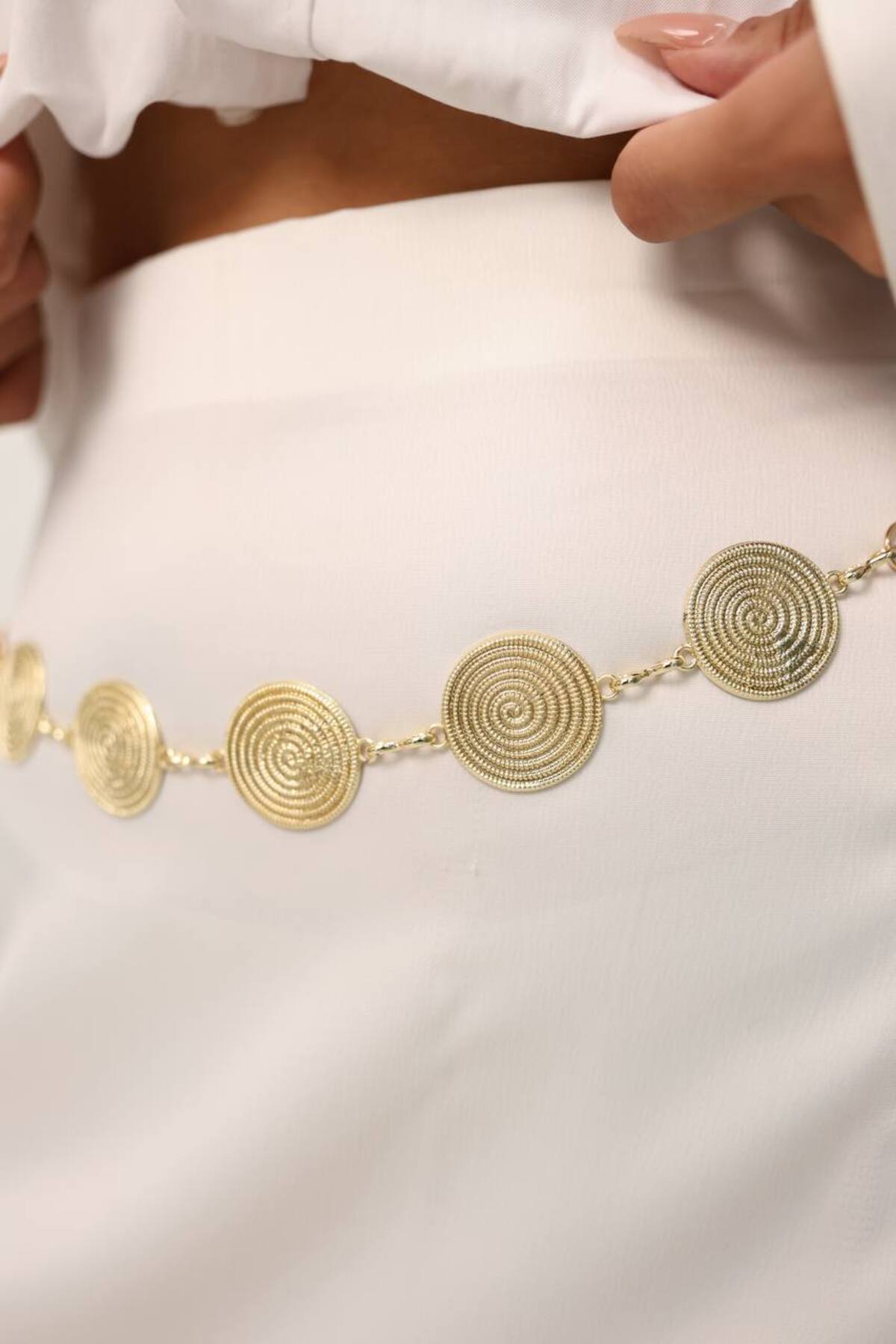 Gold Zincir Detaylı Kadın Bel Zinciri Bel Kemeri,Elbise Kemeri,Etek Kemeri,Pantolon Kemeri - Gold