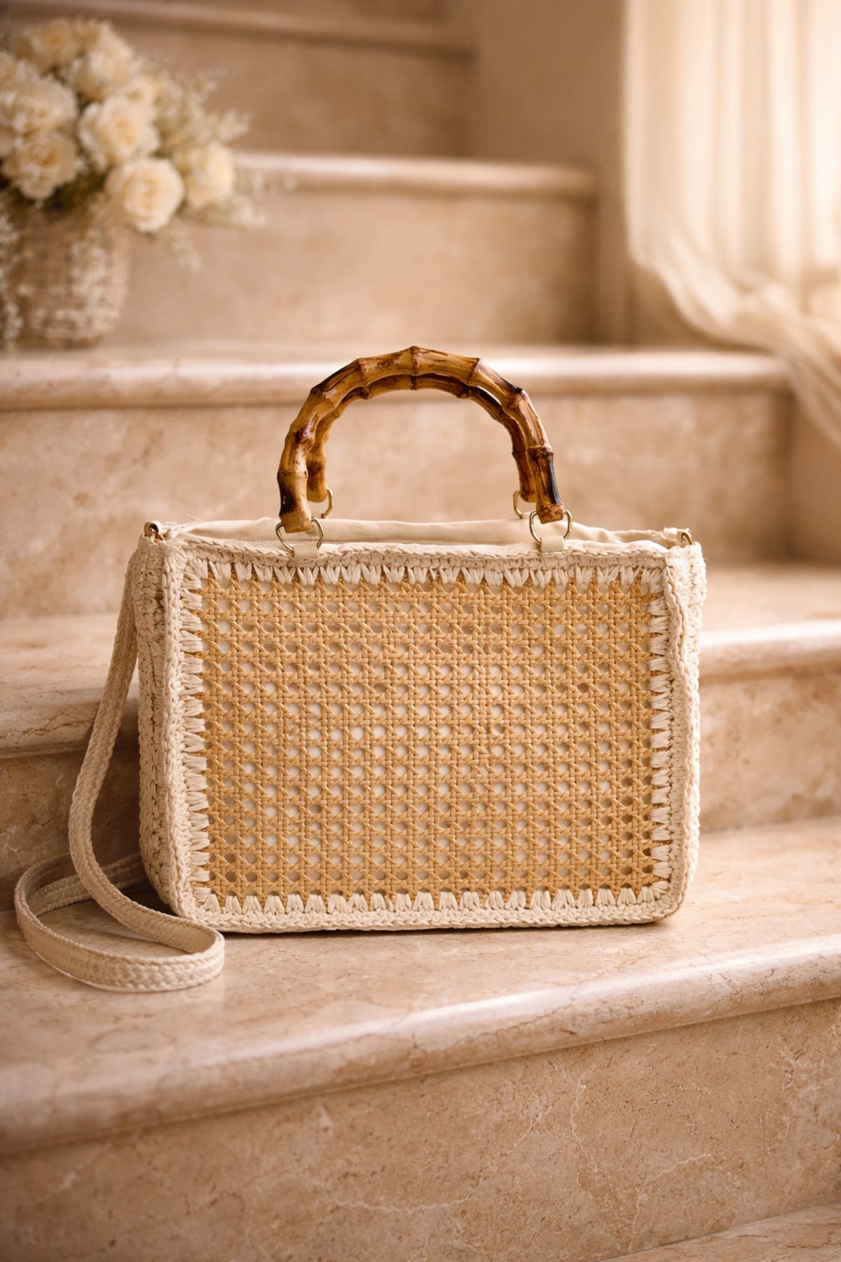 El Yapımı Rattan Örgü Çanta – Bambu Kulplu Doğal Yazlık Model 26x33 Cm CNT1046 - 1064Bej
