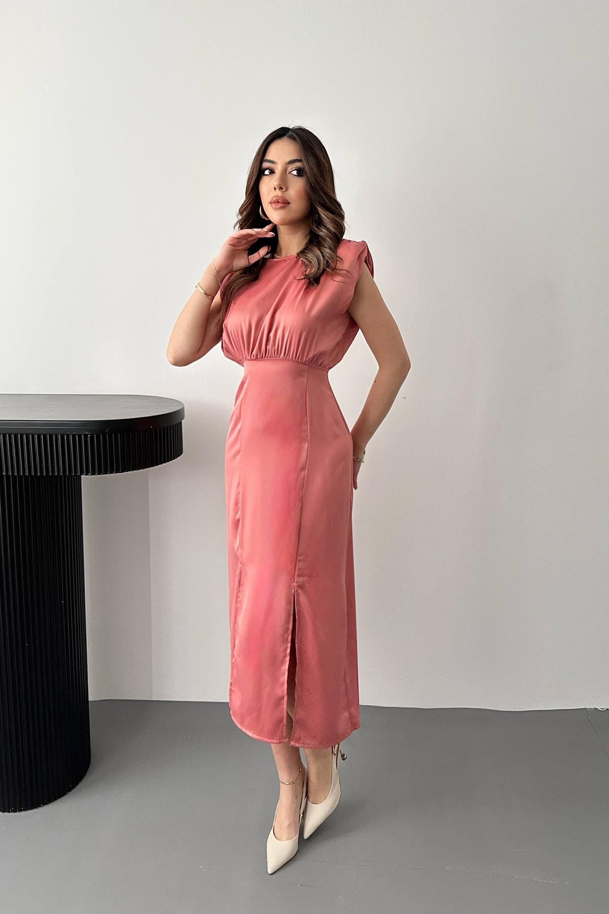 Pudra Eteği Yırtmaçlı Helen Elbise - Pudra – Pudra, L