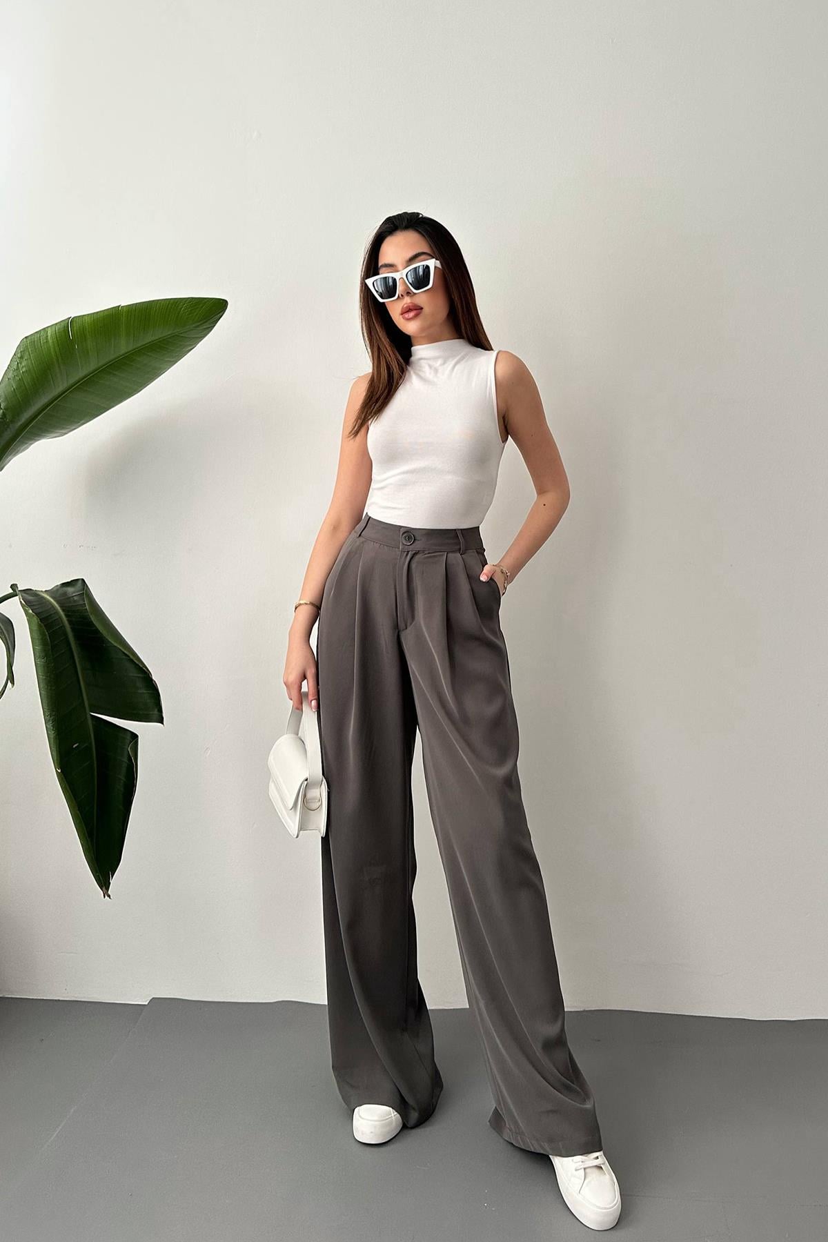 Füme Pileli Comfort Pantolon - Füme