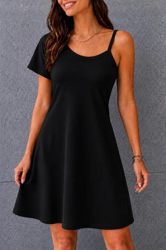 Kadın Tek Kolu Uzun Diğeri Askılı Yuvarlak Yakalı Kısa Viskon Elbise, 35136 - Siyah – Siyah, 2XL-3XL