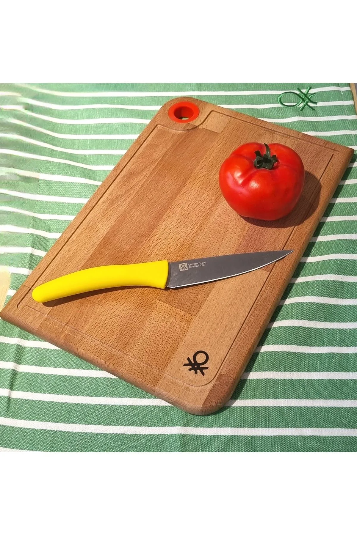 BE-KCT0055-K AHŞAP KESME TAHTASI-22*33 CM KIRMIZI - KIRMIZI