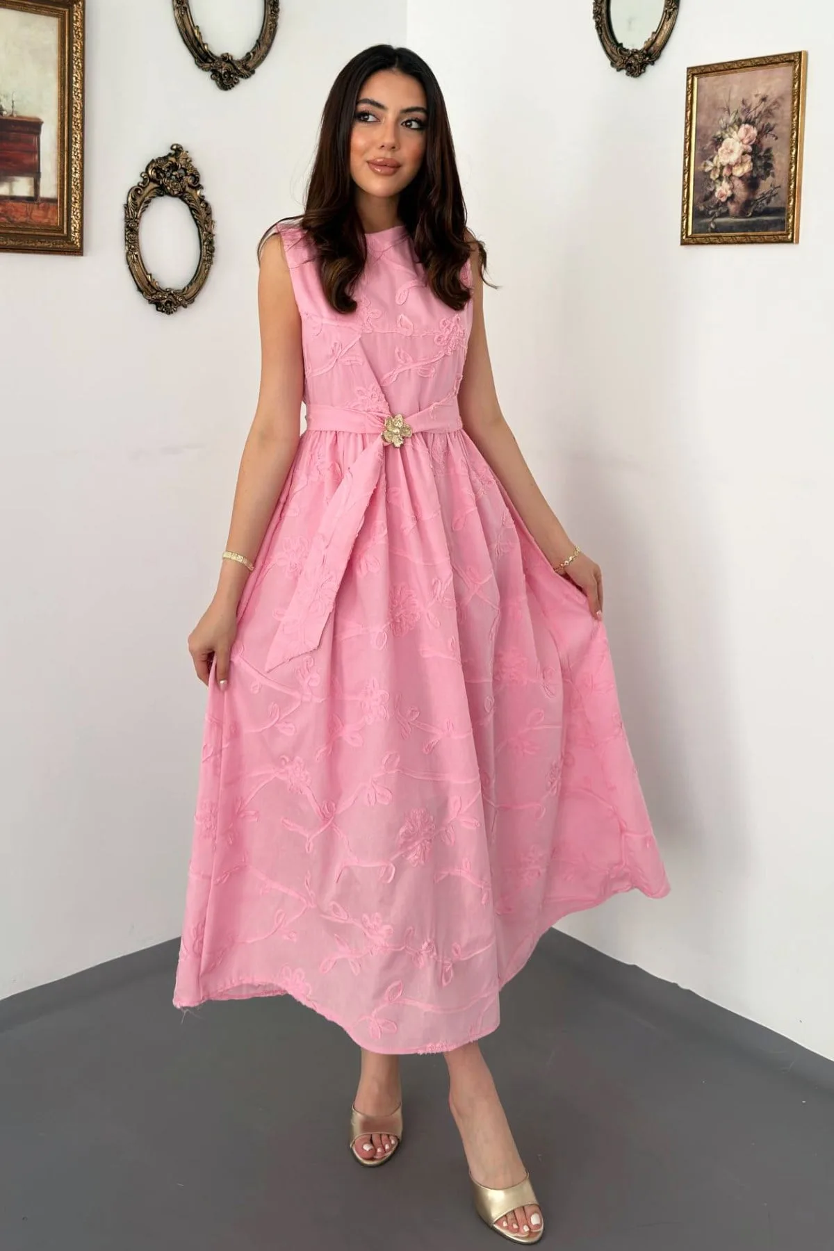 Pembe Beli Büzgülü Kuşaklı Elbise - Pembe – Pembe, L