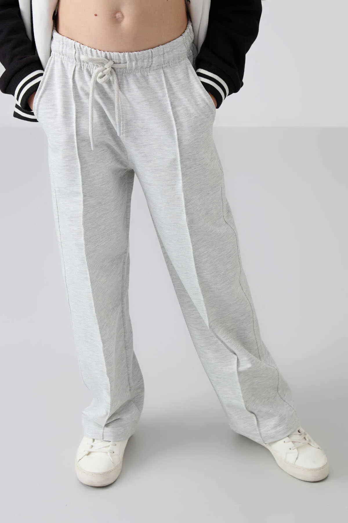Tommylife Toptan 7-15 Yaş Geniş Paça Standart Kalıp Kız Çocuk Eşofman Alt 75144 Kar Melanj - KAR MELANJ – Kar Melanj, 7-8